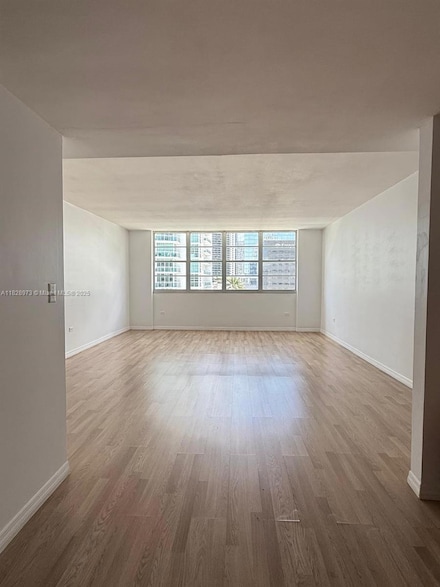 825 Brickell Bay Dr Unit 1549, Miami, FL 33131