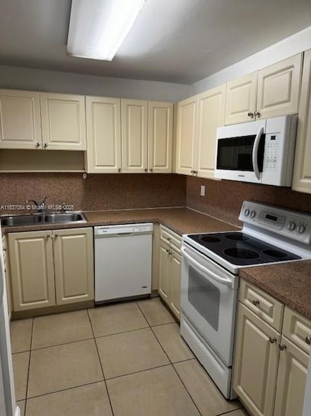 6950 Miami Gardens Dr Unit 2-508, Hialeah, FL 33015
