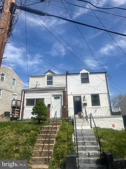 813 51st St NE, Washington, DC 20019