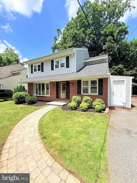 220 Glendale Rd, Havertown, PA 19083