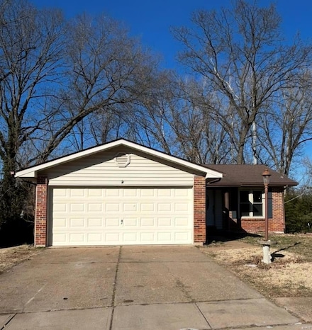 4051 Tarragona Dr, Saint Louis, MO 63129
