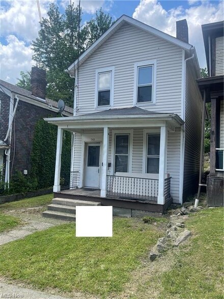 749 Minerva St, East Liverpool, OH 43920