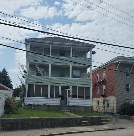 649 Elm St, Woonsocket, RI 02895