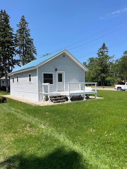 337 Main St N, Greenbush, MN 56726