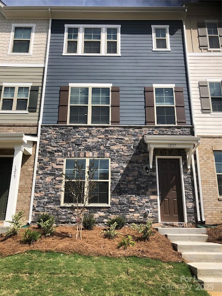1237 Whitby Moore St, Charlotte, NC 28273