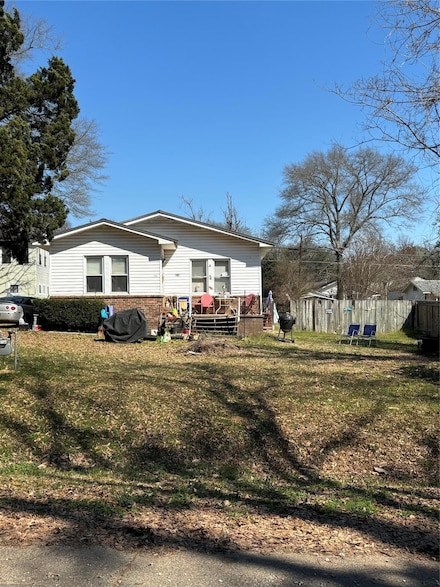 410 W Alabama Ave, Vivian, LA 71082