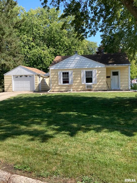 424 Green St, Kewanee, IL 61443