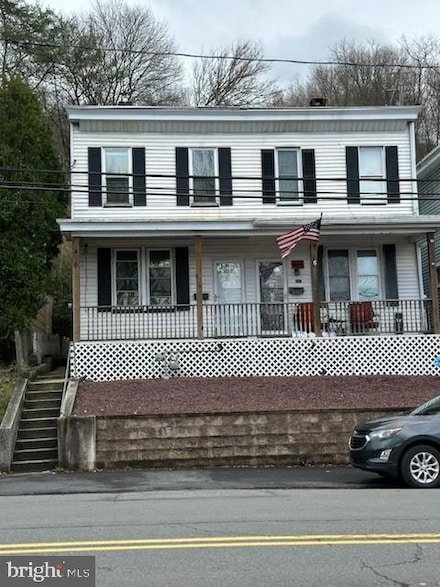 405 N Nicholas St, Saint Clair, PA 17970