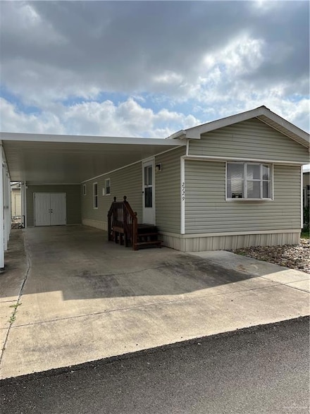 2729 La Quinta Dr, Progreso Lakes, TX 78596