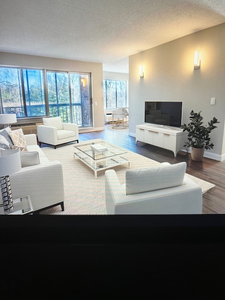 171 Wellington Ct Unit 2A, Staten Island, NY 10314
