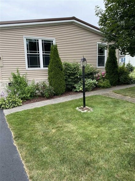 6339 Kims Dr Unit 523, Victor, NY 14564