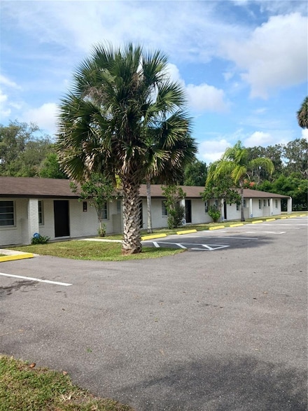 16212 Wallace St Unit 2, Umatilla, FL 32784