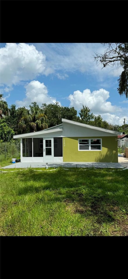 1549 Suwannee Ave, Intercession City, FL 33848