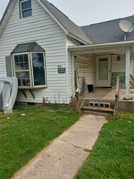 504 W Main St, Windfall, IN 46076