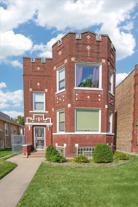 7738 S Merrill Ave, Chicago, IL 60649