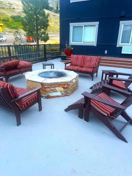1 Red Wolf Lodge, Olympic Valley, CA 96146