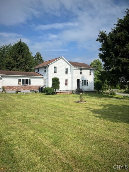 11 Canal St, Auburn, NY 13021