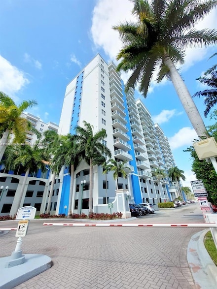 5077 NW 7th St Unit 1111, Miami, FL 33126