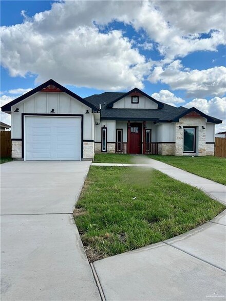 300 Catalina Ave, Donna, TX 78537