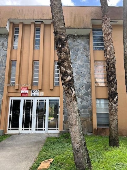 1230 W 54th St Unit 305A, Hialeah, FL 33012