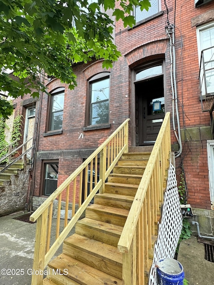 154 Lark St Unit 2, Albany, NY 12210
