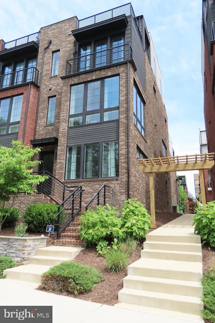 11734 Sunrise Valley Dr, Reston, VA 20191