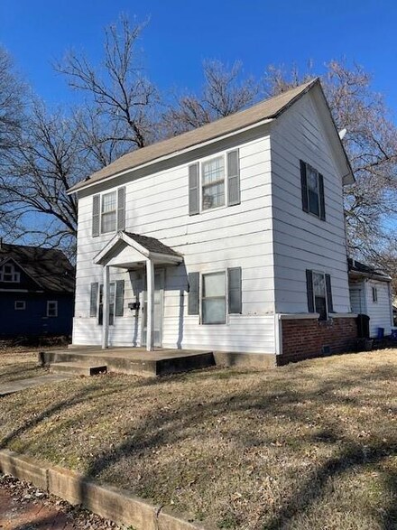 110 W Jefferson St, Pittsburg, KS 66762