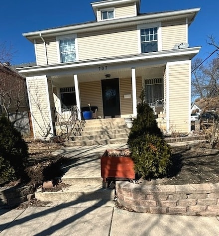 707 Mcdonough St, Joliet, IL 60436