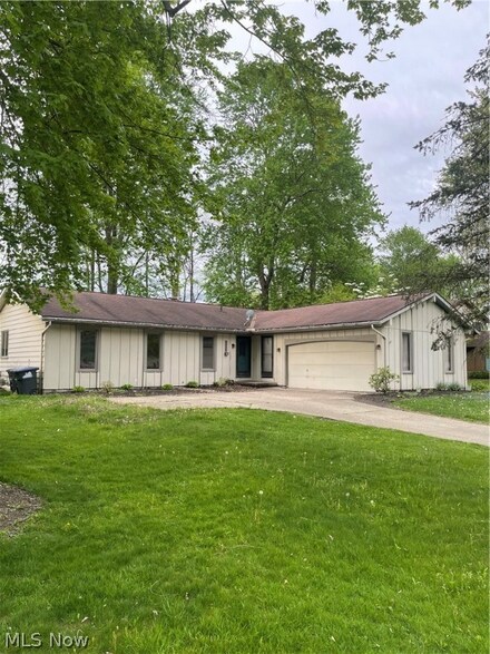 3554 Monte Vista Dr, Brunswick, OH 44212