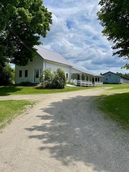 183 Folsom Pond Rd, Lincoln, ME 04457