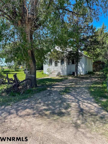 112 9th Ave, Lyman, NE 69352