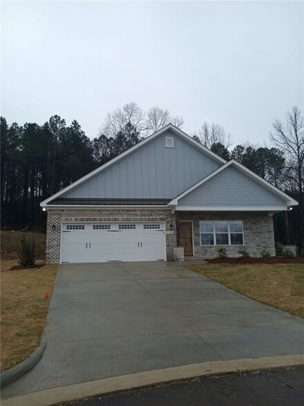 2742 Sophia Ct, Auburn, AL 36830