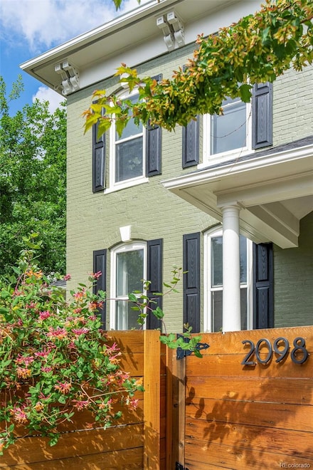 2098 N Clarkson St, Denver, CO 80205