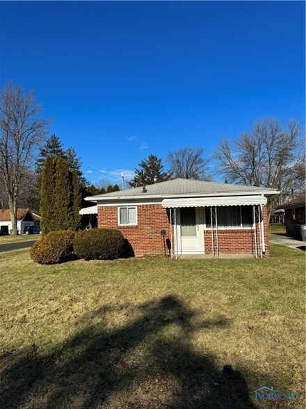 2046 Welker Ave, Toledo, OH 43613