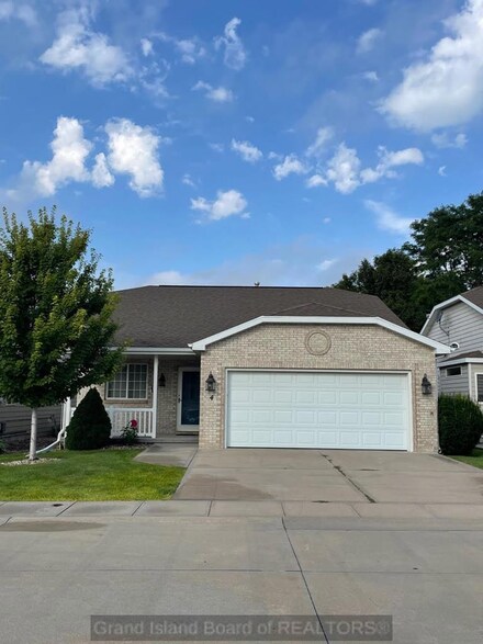 1314 W Charles St, Grand Island, NE 68801