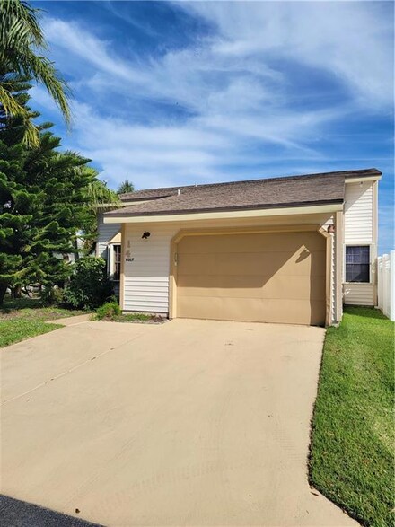 14 Buxton Ln, Boynton Beach, FL 33426