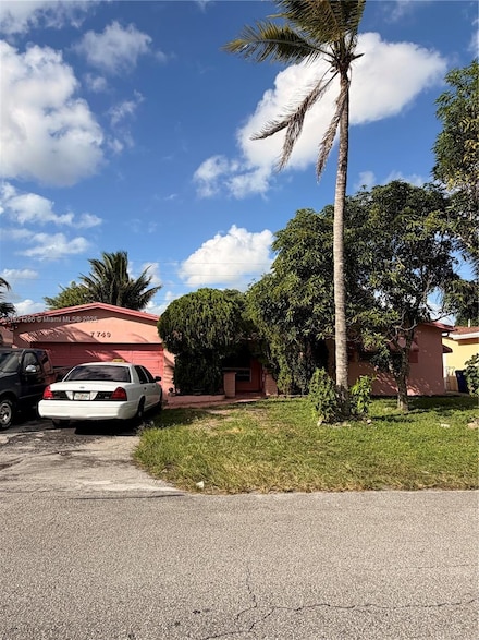 7749 Fairway Blvd, Miramar, FL 33023