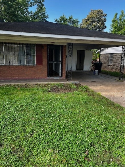 1827 Hickory St, Shreveport, LA 71108