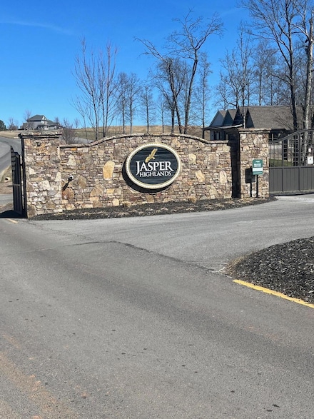 1850 Raulston Falls Rd, Jasper, TN 37347