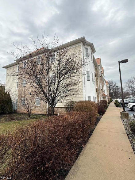 1400 Saint Georges Ave Unit 208, Woodbridge Township, NJ 07001