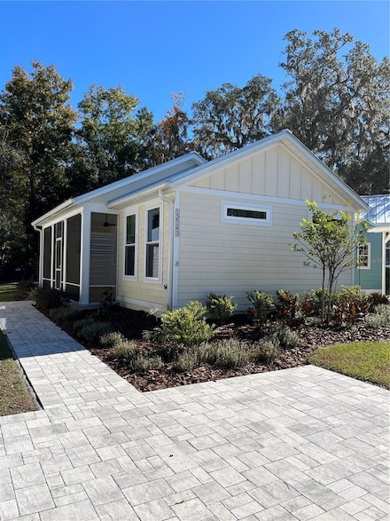 12143 Grand Oak Ln, Oxford, FL 34484