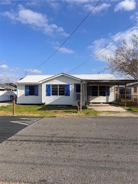 223 Saint Philip St, Raceland, LA 70394