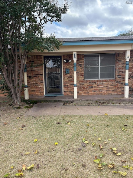 209 Glasgow Dr, Wichita Falls, TX 76302