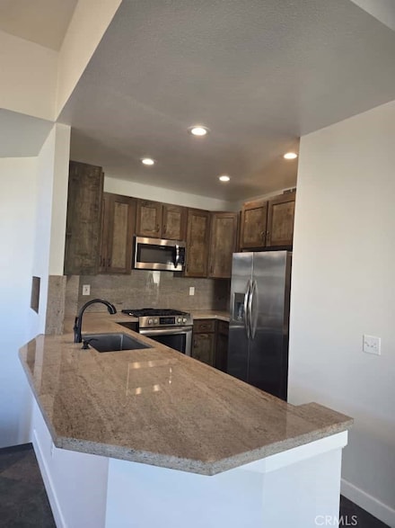 7706 E Viewrim Dr, Anaheim, CA 92808