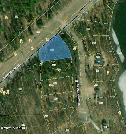 7817 S Potawatomi Ct Unit 60, Newaygo, MI 49337
