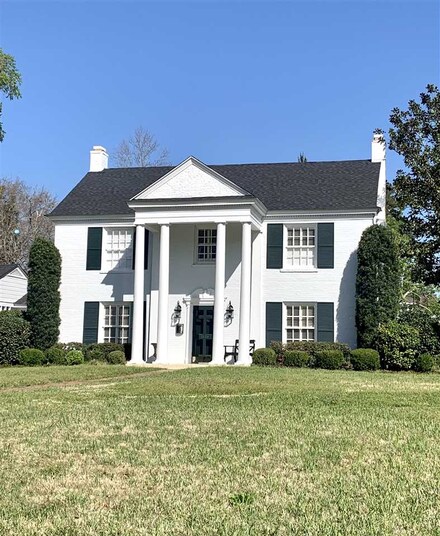 1029 Three Notch Ct, Andalusia, AL 36420