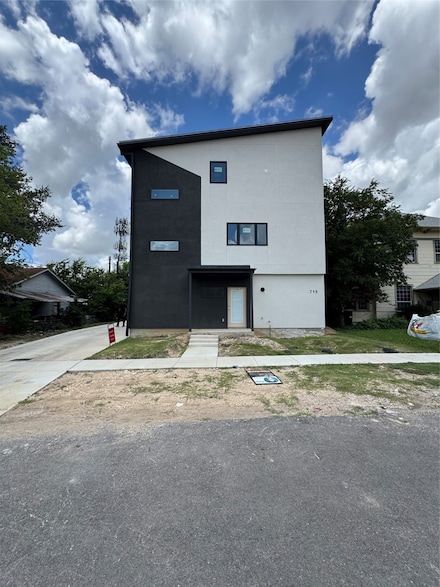 715 Ogden St Unit 101, San Antonio, TX 78212