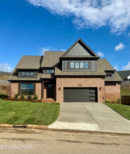 2206 Hickory Crest Ln, Knoxville, TN 37932