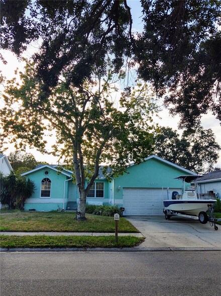 11170 Elmhurst Dr, Pinellas Park, FL 33782