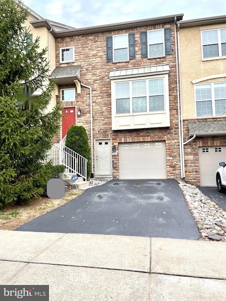 66 Lilly Dr, Feasterville Trevose, PA 19053